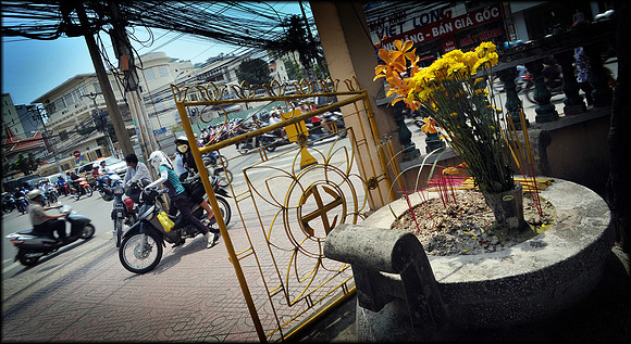 Duc's Shrine Looking Onto Street