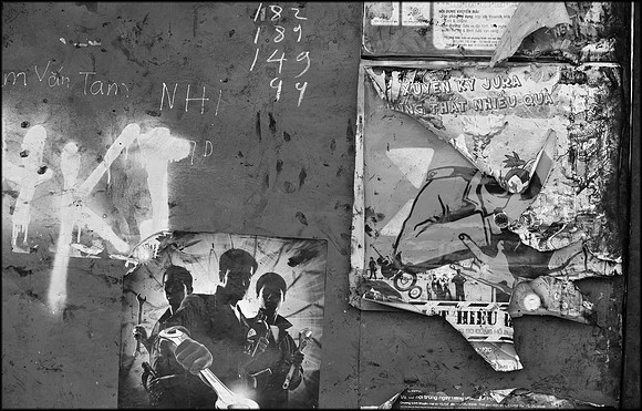Poster in Thu Thien #1