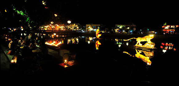 Lanterns on Thu Bon River