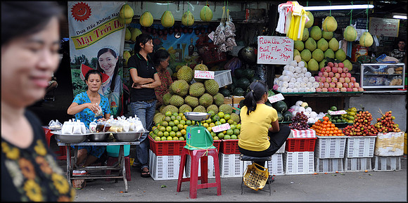 Fruit Market Women